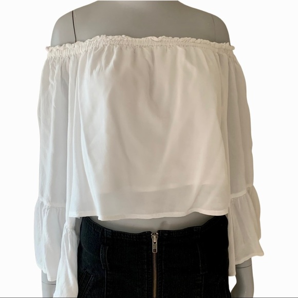 LF Rumor Boutique Flowy Off the Shoulder White Crop Top Size Medium - Picture 5 of 14